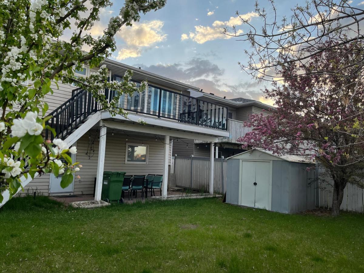 Citadel Hill Cr Community! Apartment Calgary Exterior photo